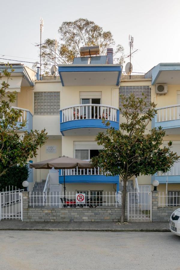 Villa Just On The Sea 2 à Nea Iraklitsa Extérieur photo