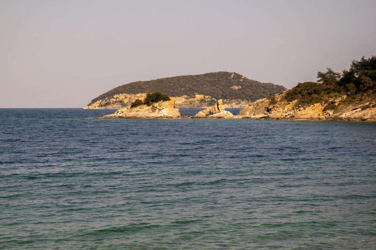 Villa Just On The Sea 2 à Nea Iraklitsa Extérieur photo